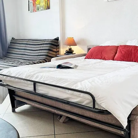 Le Lavandou, 1 Piece, 3 Personnes - Fr-1-251-574 Apartment Le Lavandou