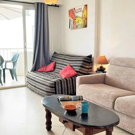 Le Lavandou, 1 Piece, 3 Personnes - Fr-1-251-574 Apartment *